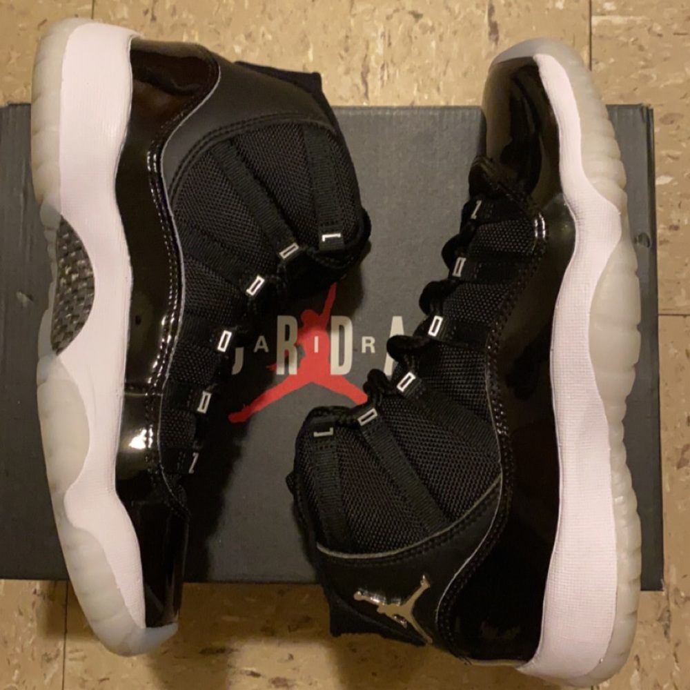 Air Jordan 11 Jubilee size 6Y